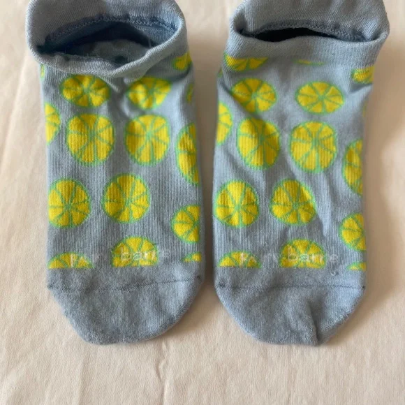 Tavi Grip Socks Bundle:  Black Crew and Blue/Yellow Ankle Socks - Picture 3 of 7